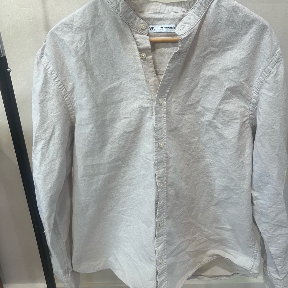 Zara Light Beige Collared Button-Front Shirt